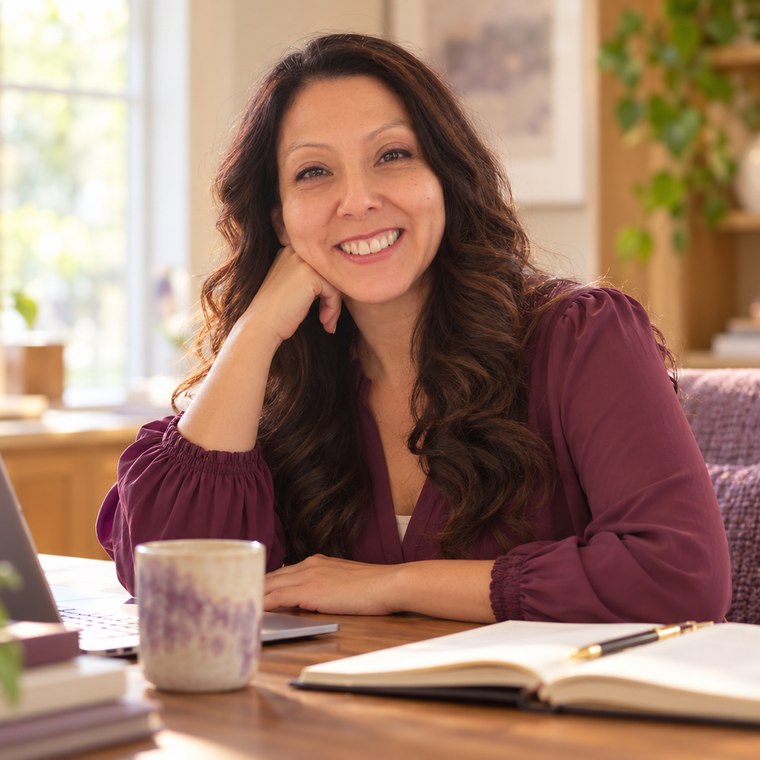 Dr. Pollyanna Chávez